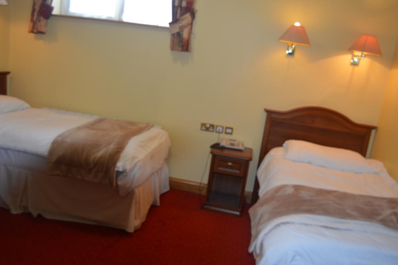 The Anglers Rest Hotel Headford エクステリア 写真