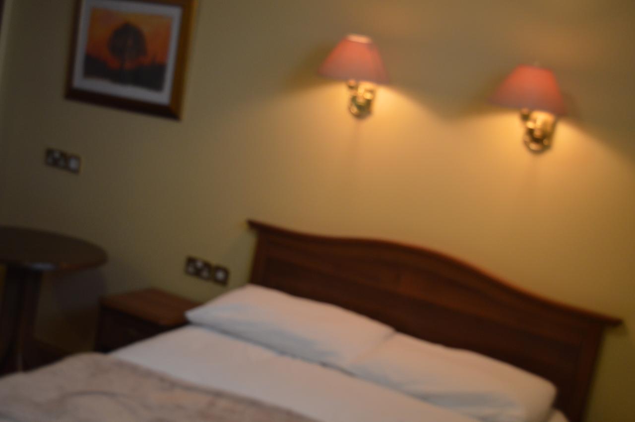 The Anglers Rest Hotel Headford エクステリア 写真